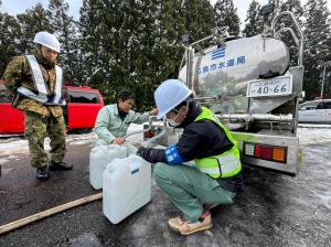 応急給水活動（１月１５日）