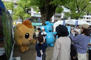 着ぐるみ記念撮影の写真①
